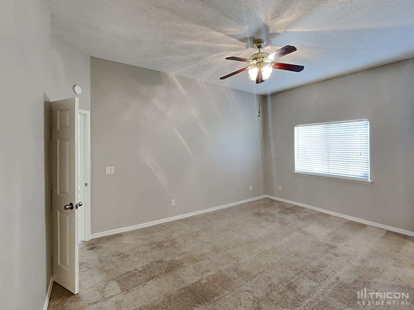 Building Photo - 7727 Mystic Point Ct W