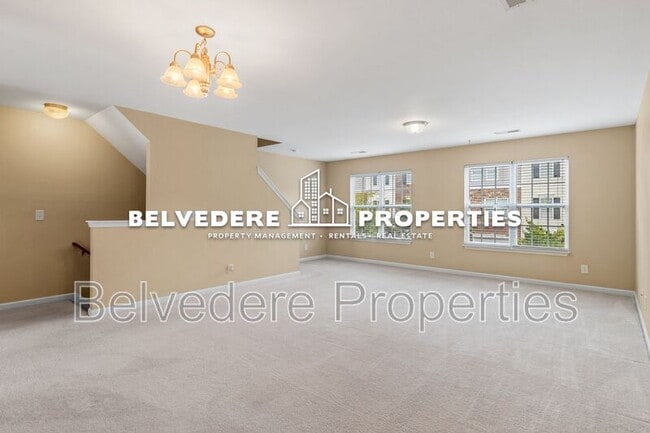 Building Photo - 39 Ackland Dr