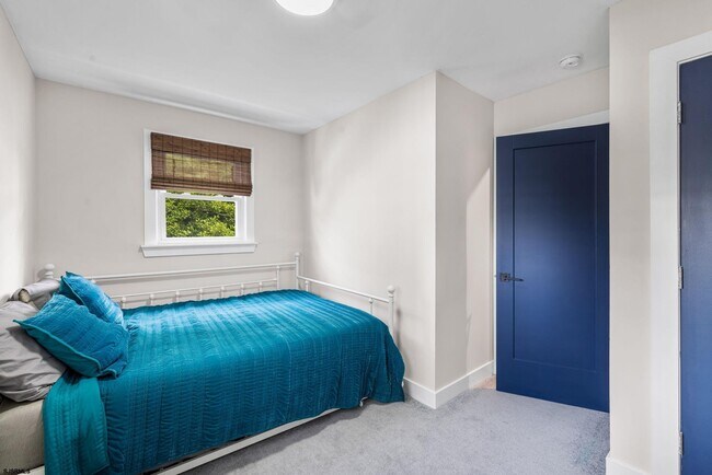 Building Photo - 159 Sheridan Square