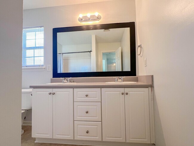 Building Photo - 6117 Independence Way