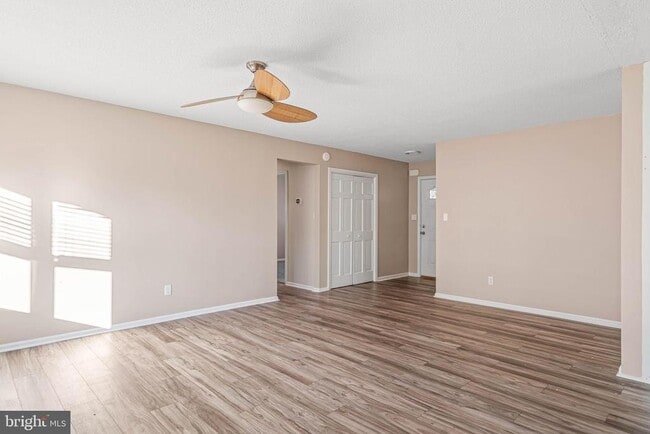 Building Photo - 521 Harbor Rd