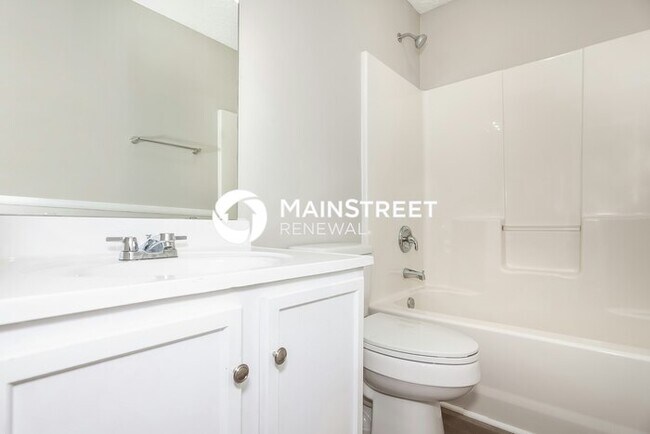 Building Photo - 3 Bedroom Pet-Friendly Home in CHARLOTTE, NC with Main Street Renewal