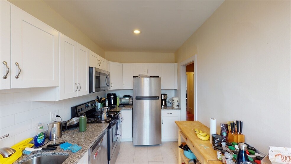*Pictures are representative samples of the advertised unit. In some cases, the actual units you tou - 5 Brimmer St