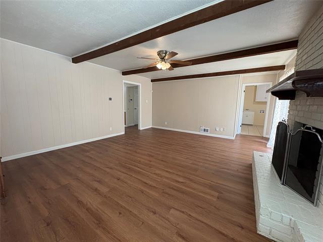 Building Photo - 615 Oak Forest Dr