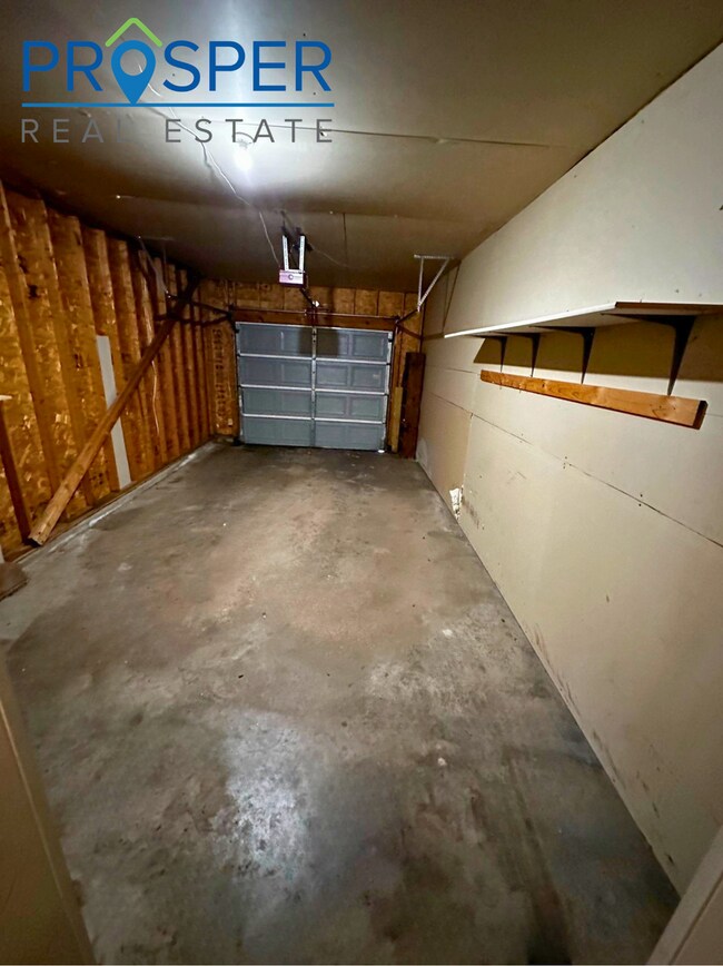 Building Photo - 2023 Mittelstadt Ln