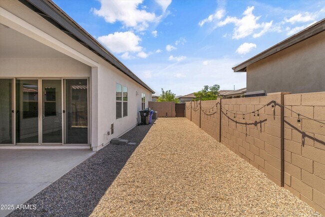 Building Photo - 17254 W Vacaville St