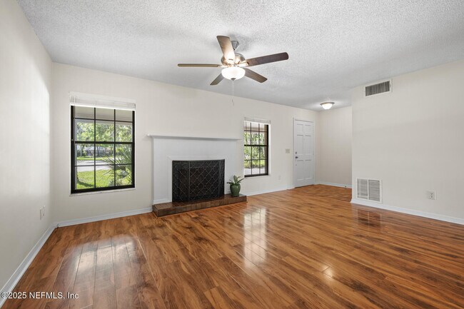 Building Photo - 97 Granada Ct
