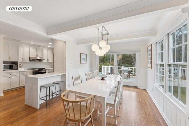 Building Photo - 44 Midhampton Ave