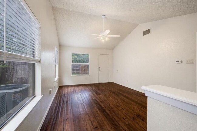 Building Photo - 12311 Alderbrook Dr
