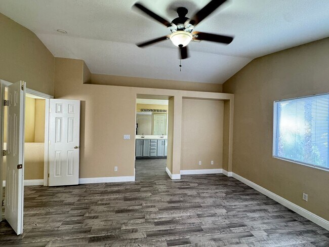 Building Photo - **Beautiful 4-Bedroom Home with Open Floor Plan, Solar, EV Charger & NO HOA**