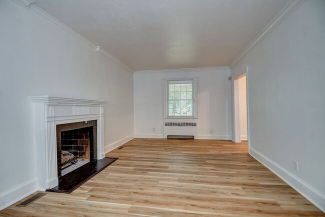 Building Photo - FOR RENT- PORTSMOUTH!