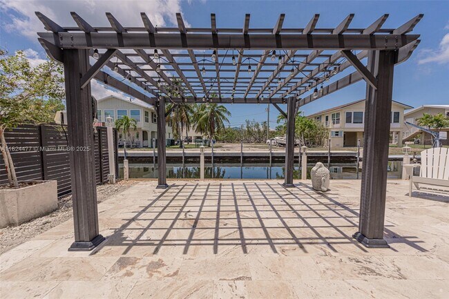 Building Photo - 30825 Ortega Ln