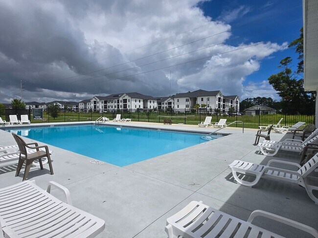 Building Photo - Beautiful 3-Bedroom, 2.5 Bath Home in Desi...