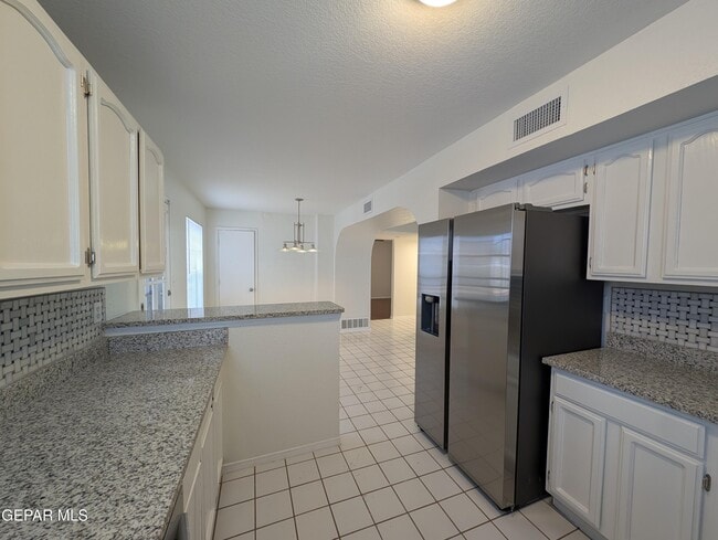 Building Photo - 3149 Crazy Horse Dr