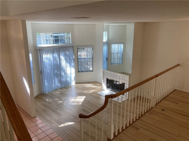 Building Photo - 2300 Maple Ave