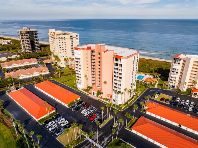 Building Photo - 3880 N Hwy A1A