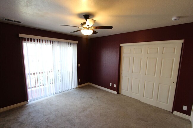 Building Photo - 3250 S Litzler Dr