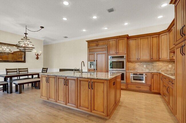 Building Photo - 2931 Twin Oaks Way