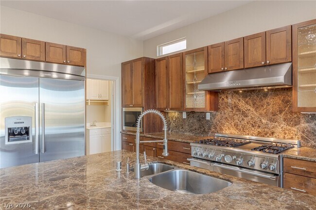 Building Photo - 2749 Botticelli Dr