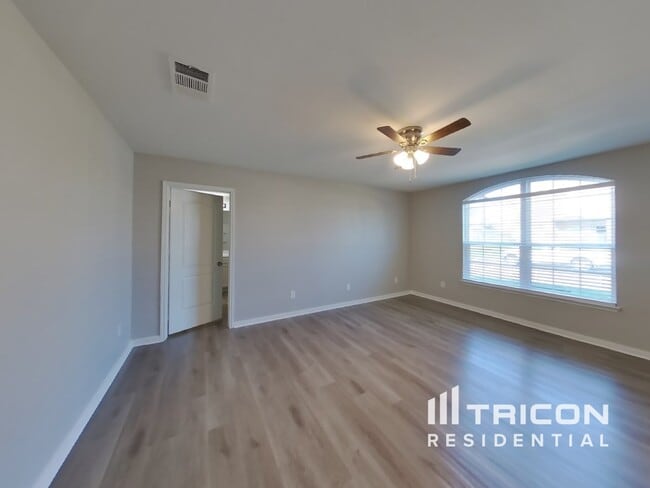 Building Photo - 1026 Barrymore Ln