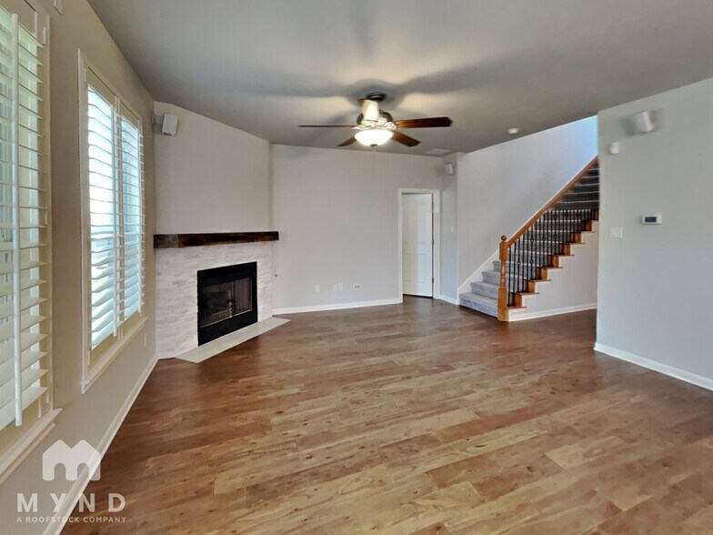 Building Photo - 8009 Levata Dr