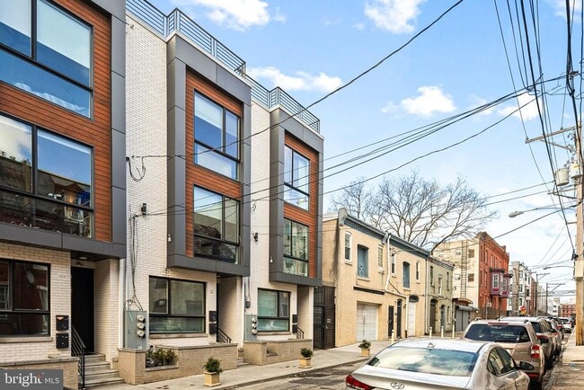 Building Photo - 1516 Cambridge St