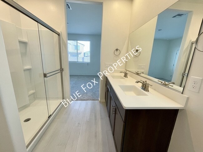 Building Photo - 10692 W Dickerson Dr