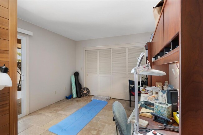 Building Photo - 1356 San Julian Dr