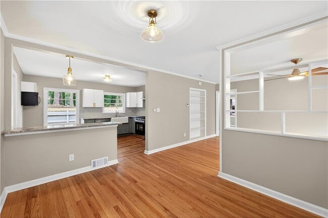 Building Photo - 2907 Cloverhurst Dr