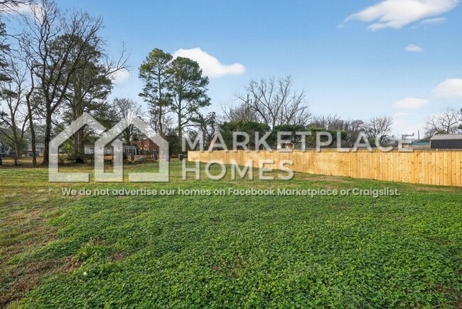 Building Photo - 1627 North St SE