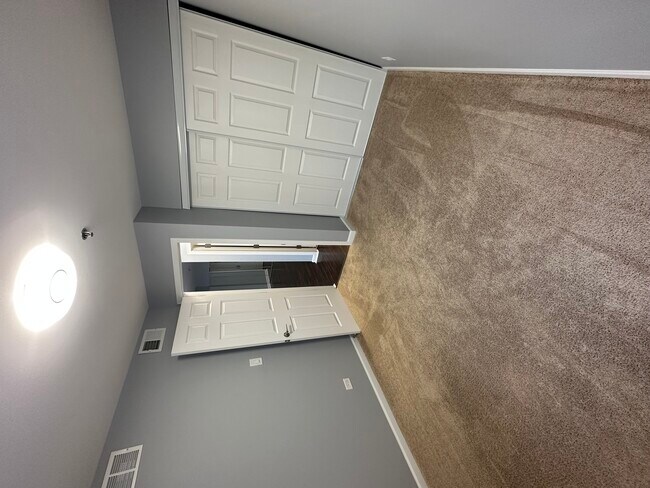 Building Photo - 3275 Kirchoff Rd