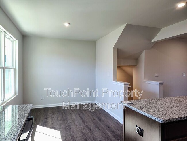 Building Photo - 8031 Sinnet Pl