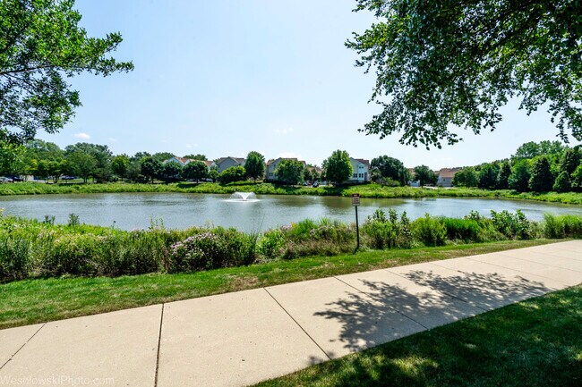 Building Photo - 5502 Cambridge Way