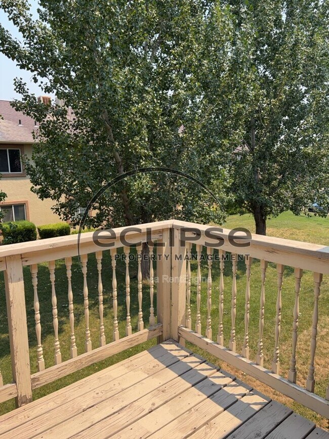 Building Photo - 494 Coronado Way