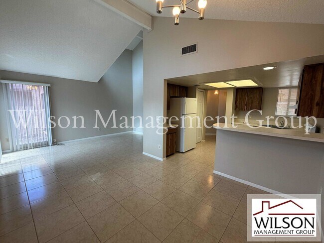 Building Photo - 220 Sunshower Ct