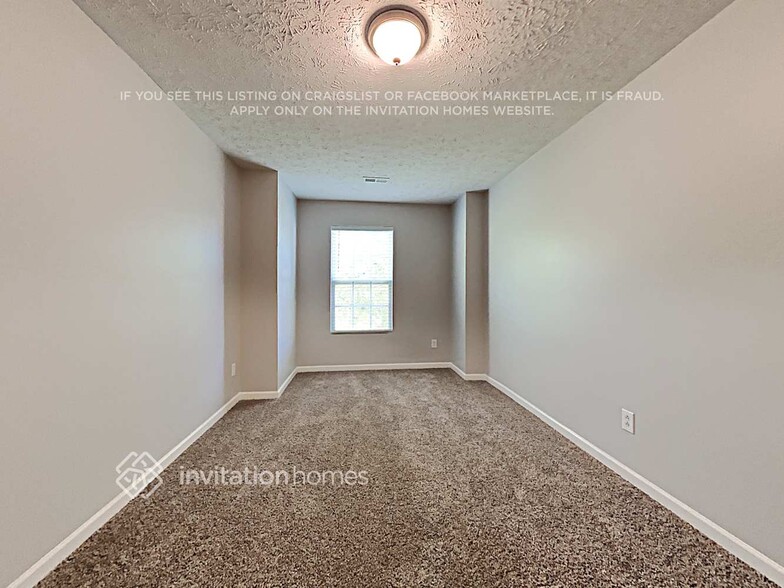 Building Photo - 737 Sinclair Dr