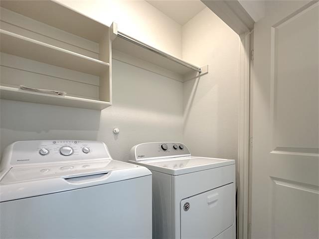 Building Photo - 2740 Majesty Dr