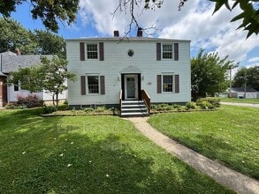 Building Photo - 502 Dick Ave