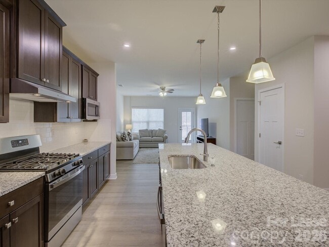 Building Photo - 6377 Ashton Pk Dr