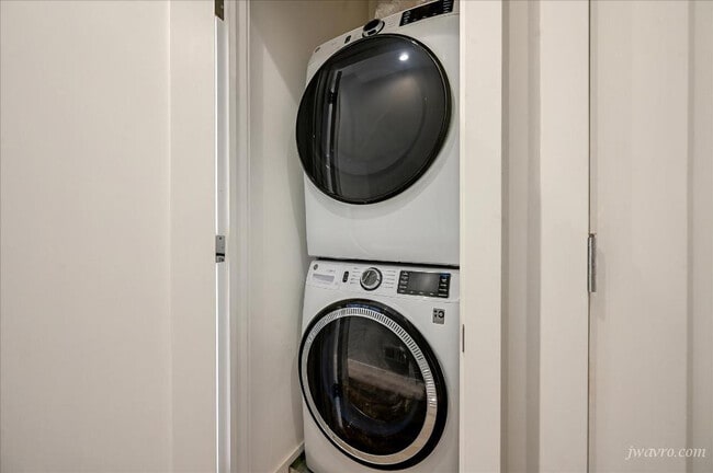 Building Photo - 4143 24th St