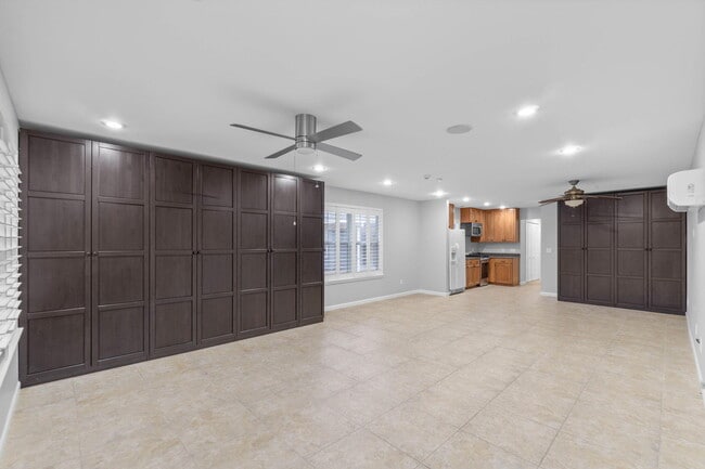 Building Photo - 202 Stephen Ave