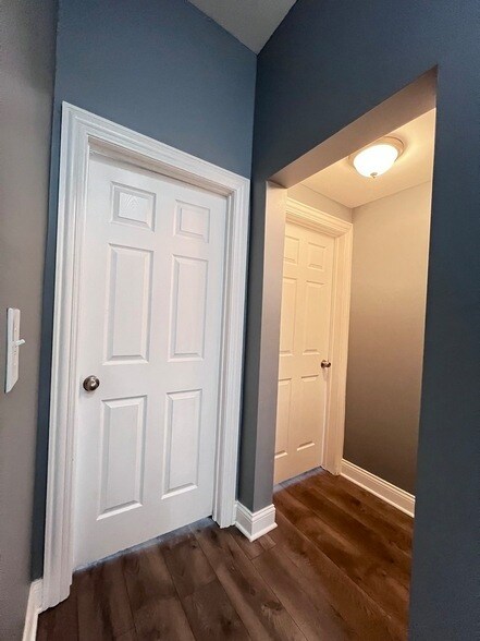 Building Photo - 7057 S Normal Blvd