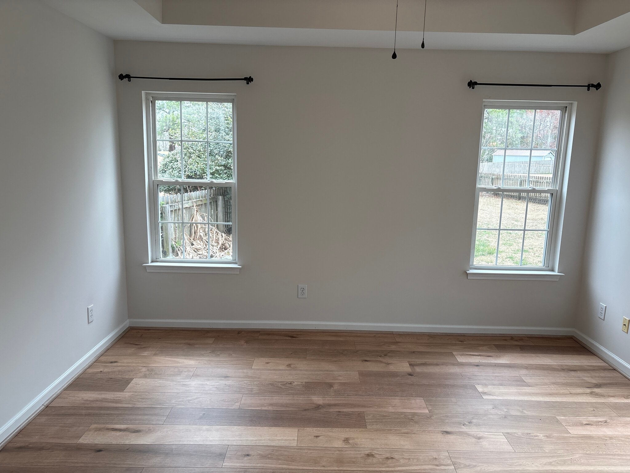 Building Photo - 143 N Belvedere Dr