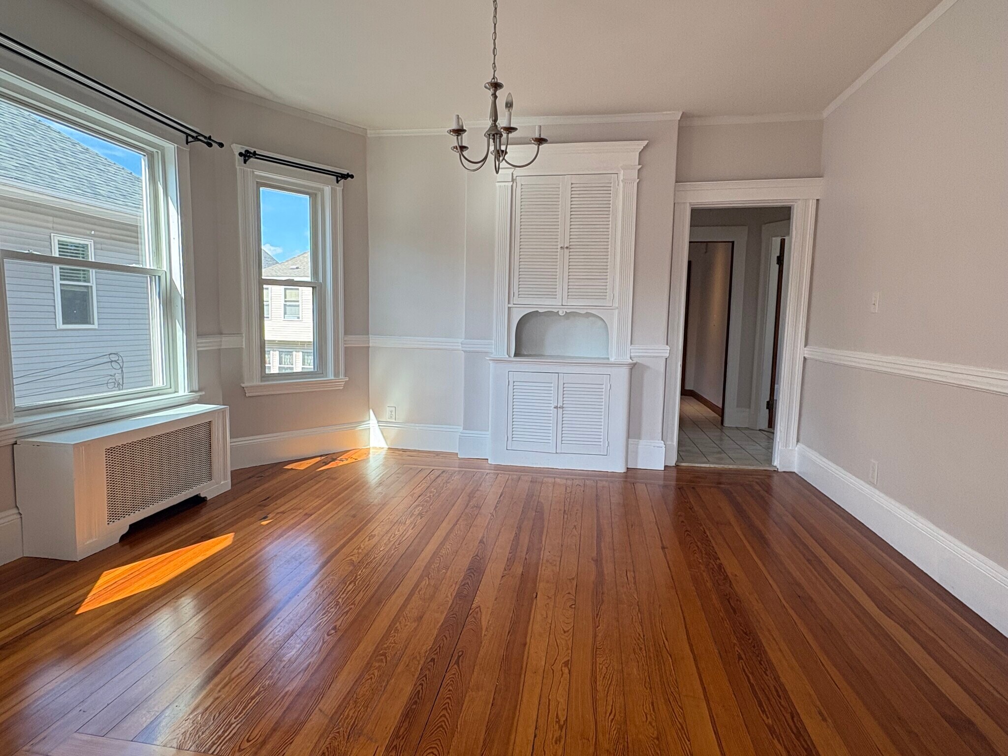 Building Photo - 18 Alexander Ave