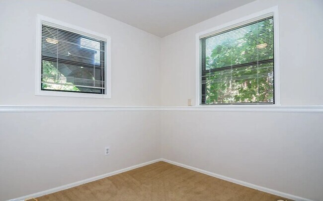 Building Photo - 1253 Elder Ave