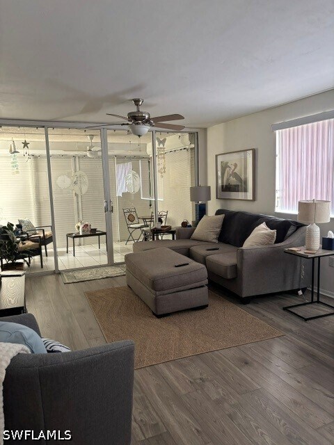 Building Photo - 290 Naples Cove Dr