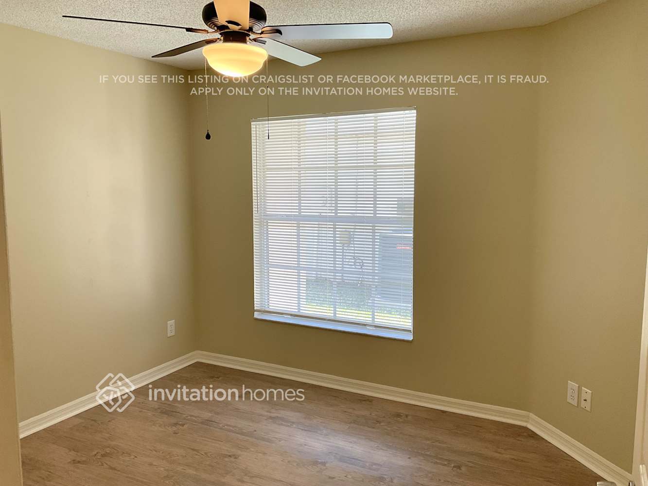 Building Photo - 13835 Valleybrooke Ln