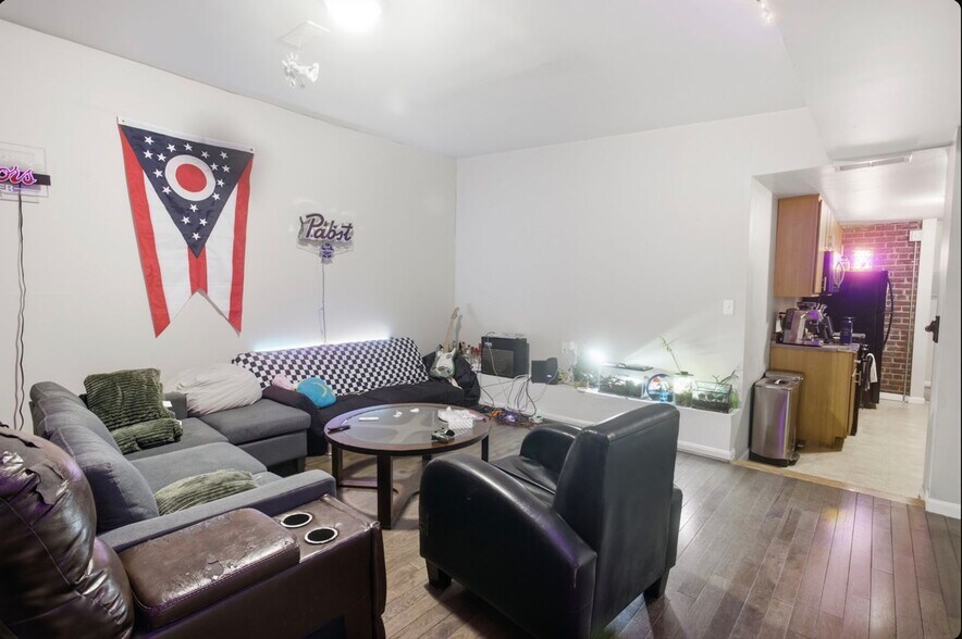 Building Photo - 228 W McMillan St