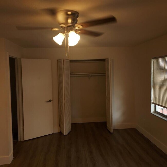 Building Photo - 9807 N 52nd St