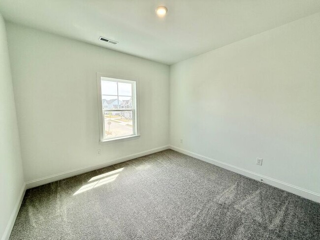 Building Photo - 1342 Hazelnut Ridge Ln